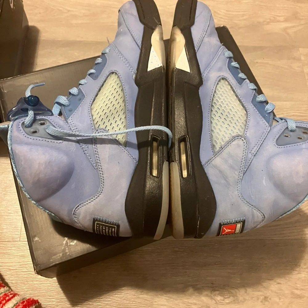 Jordan 5‎ Retro UNC Size 11 Light blue